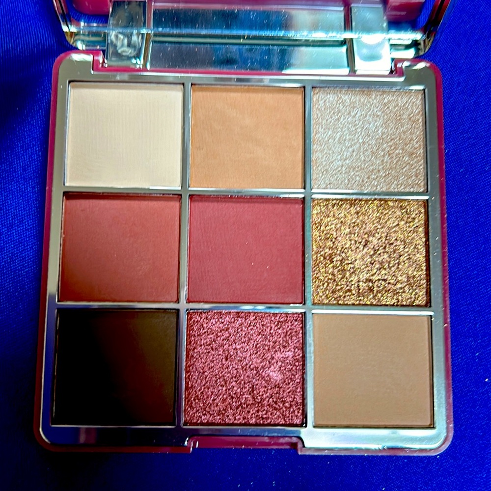 Eclat of London Eyeshadow